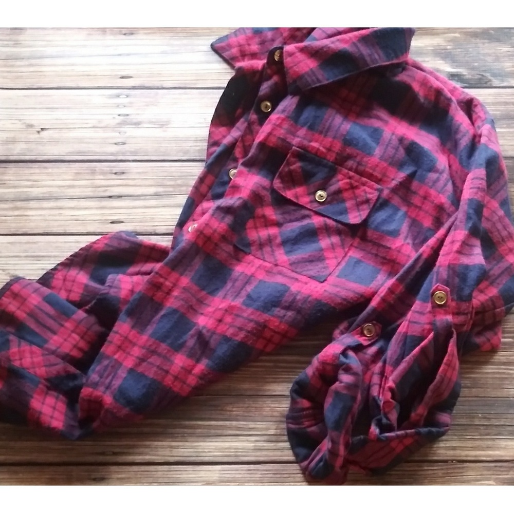 Size 1XL Plaid collared Red Flannel
